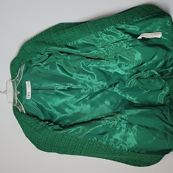 2761/062/500 ZARA Green textured tweed Blazer with gold buttons - Picture 4 of 10